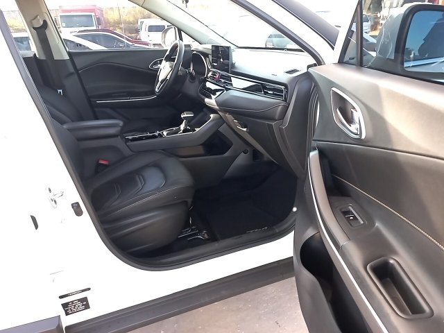 Vehicle_photo_9