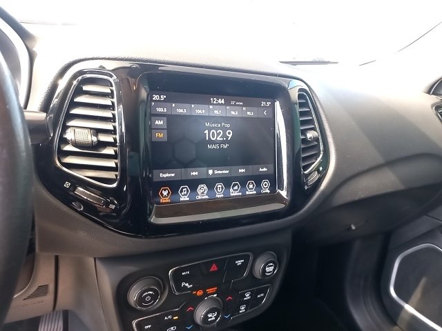 Vehicle_photo_6