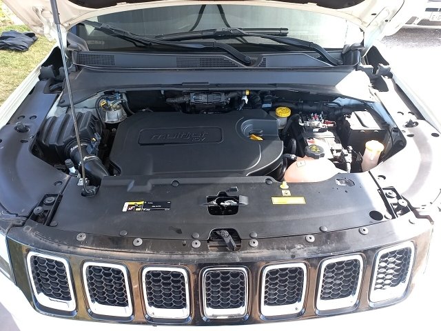 Vehicle_photo_12
