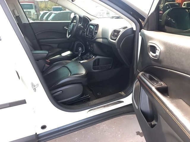 Vehicle_photo_9