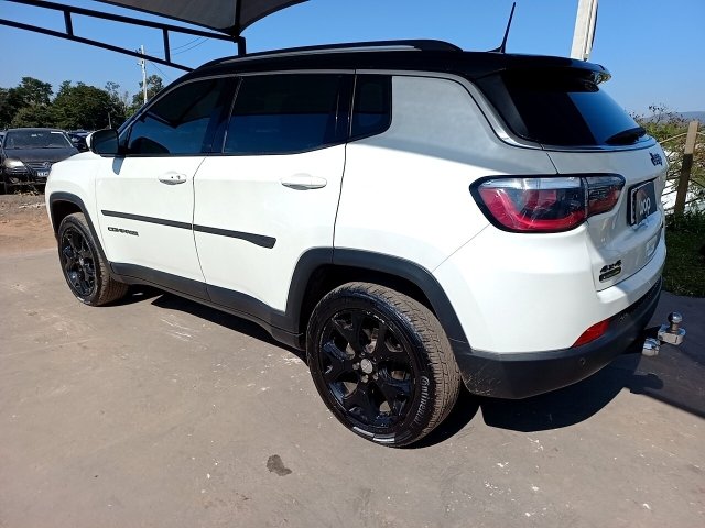 Vehicle_photo_3