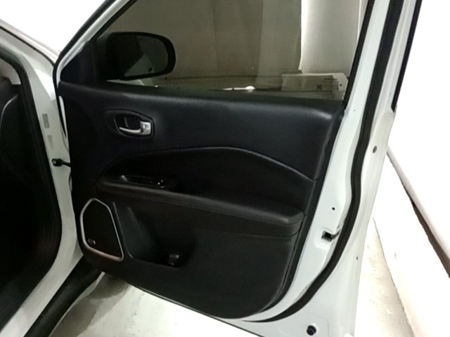 Vehicle_photo_9