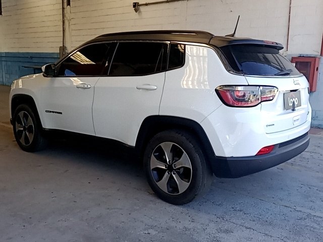 Vehicle_photo_3