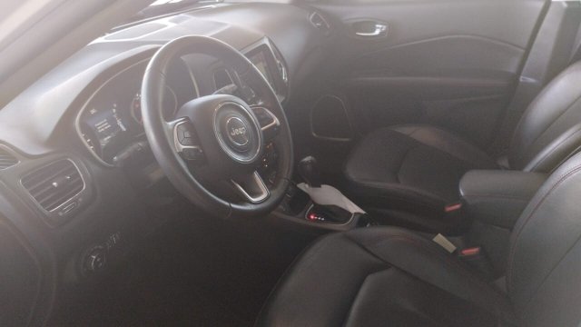 Vehicle_photo_10