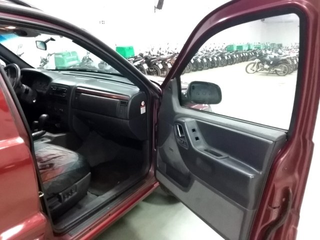 Vehicle_photo_9