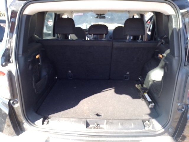 Vehicle_photo_13