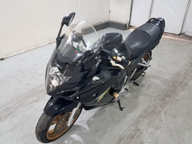 Vehicle_photo_1