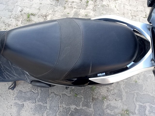 Vehicle_photo_12