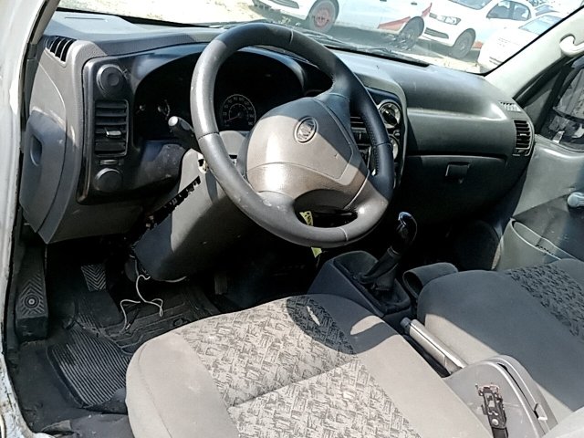 Vehicle_photo_7