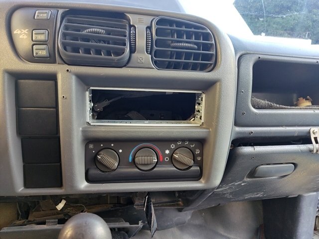 Vehicle_photo_6