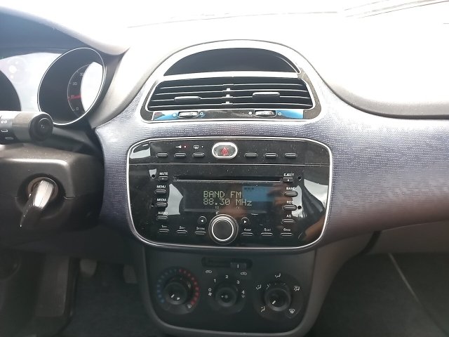 Vehicle_photo_12