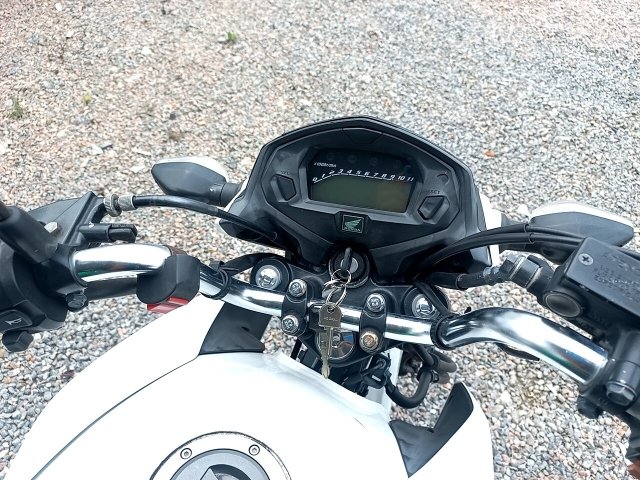 Vehicle_photo_6