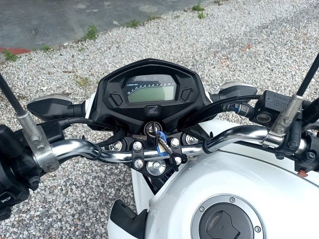 Vehicle_photo_6