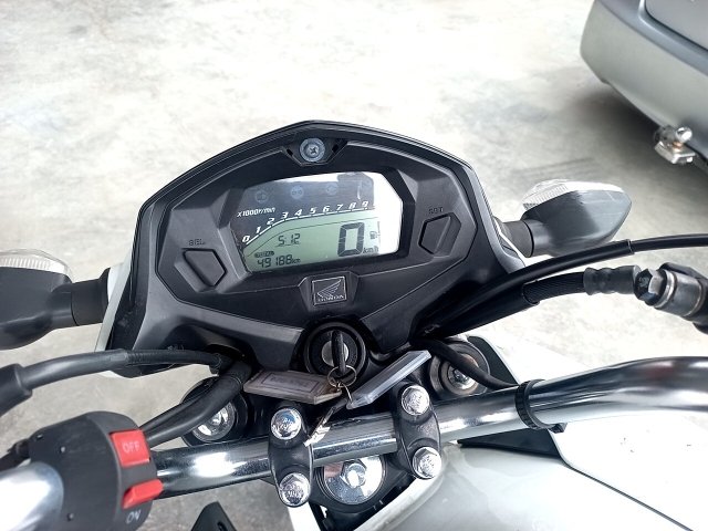 Vehicle_photo_6