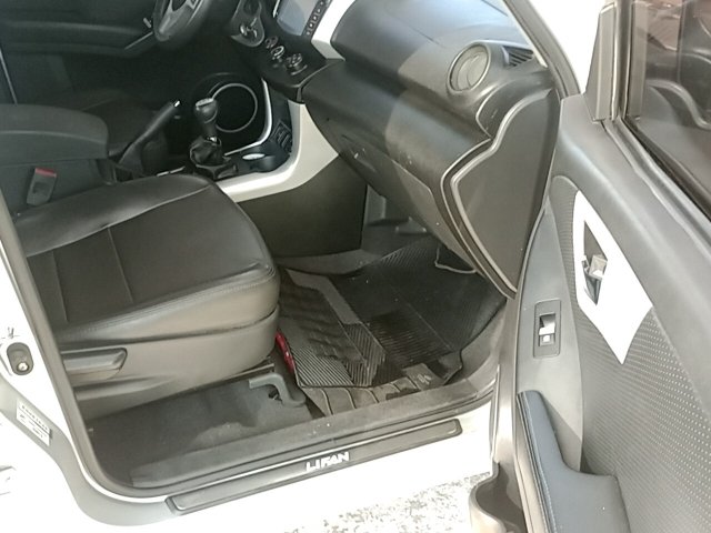 Vehicle_photo_9