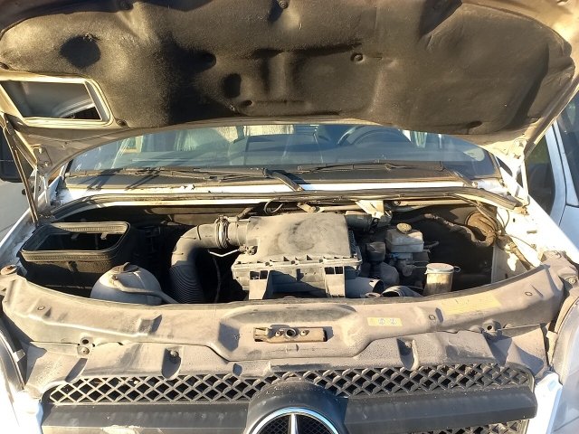 Vehicle_photo_12