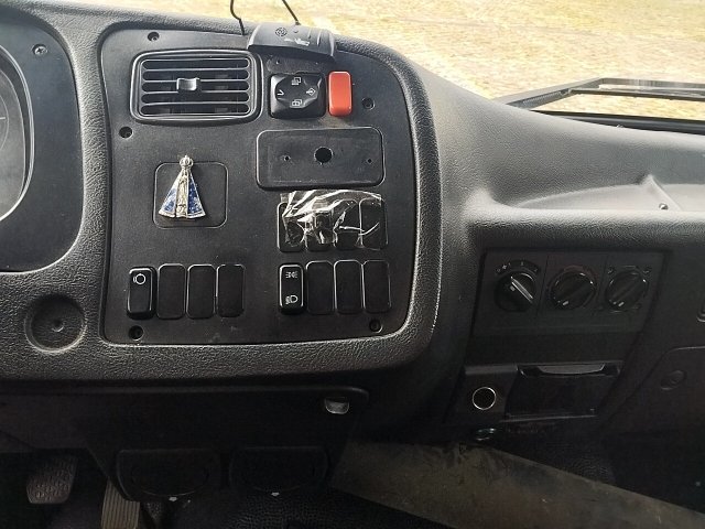 Vehicle_photo_6
