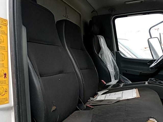 Vehicle_photo_14
