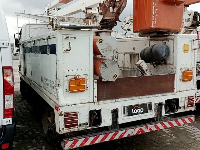 Vehicle_photo_3