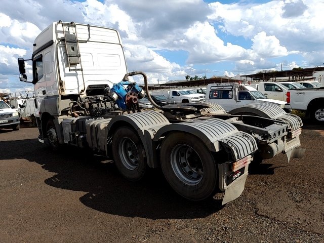 MERCEDES-BENZ Axor 2544 S/LS 6x2 2p (diesel) (E5)  Traseira Motorista