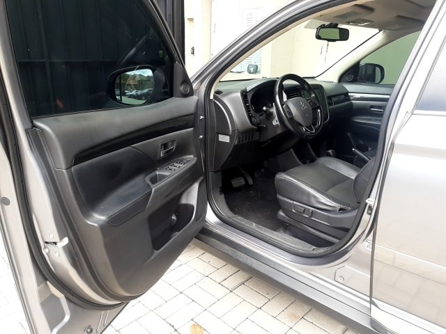 Vehicle_photo_8