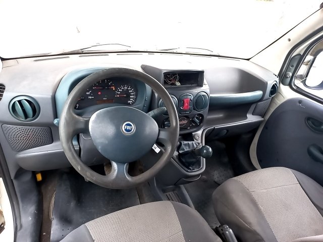 Vehicle_photo_7