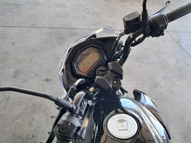 Vehicle_photo_7