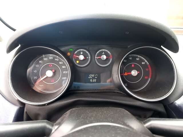 Vehicle_photo_9