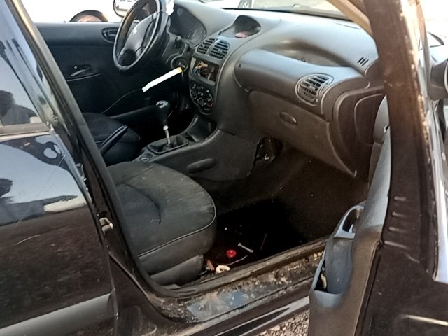 Vehicle_photo_9