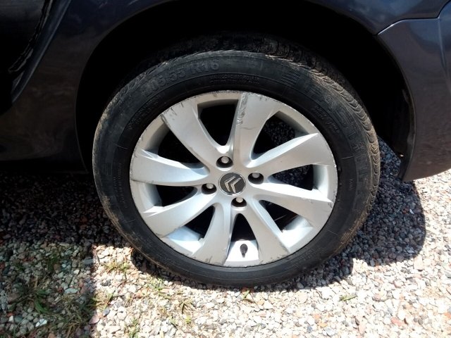 Vehicle_photo_15