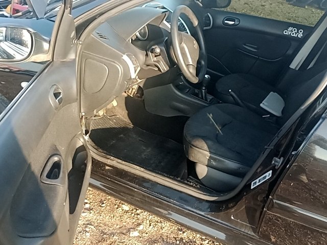 Vehicle_photo_8