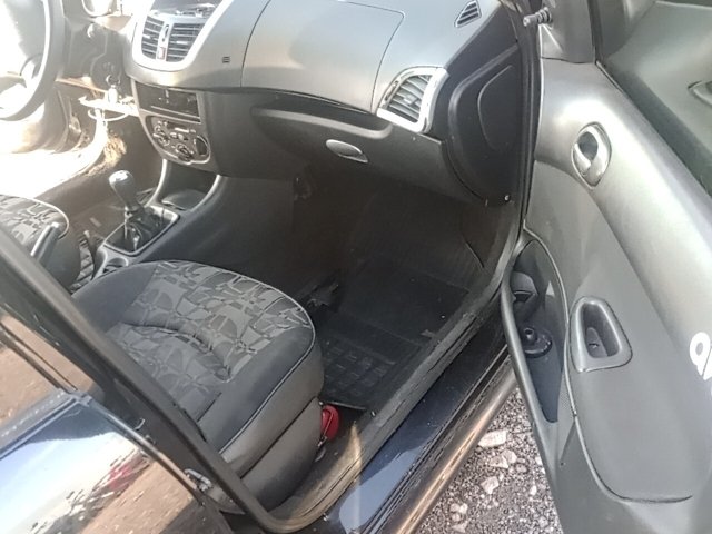 Vehicle_photo_9