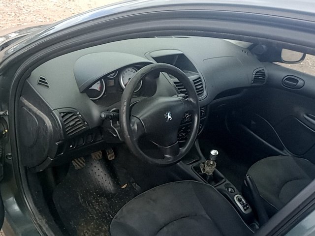 Vehicle_photo_7