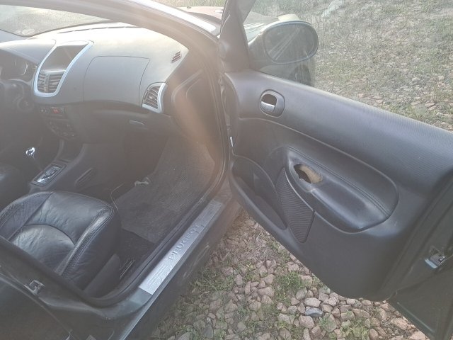 Vehicle_photo_7