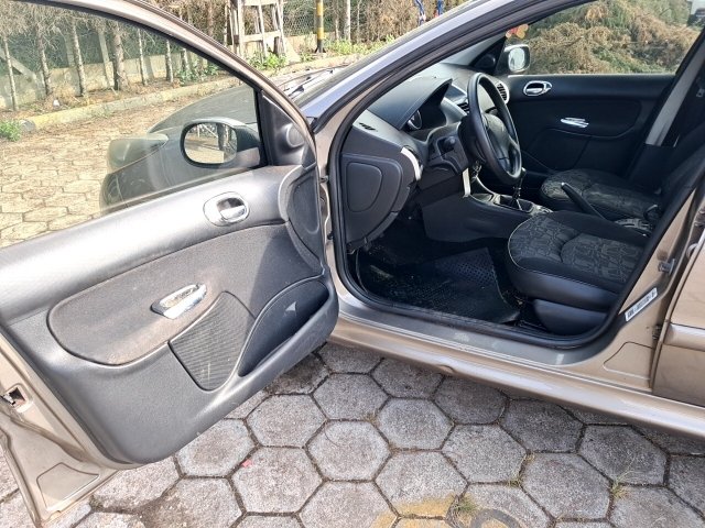 Vehicle_photo_12
