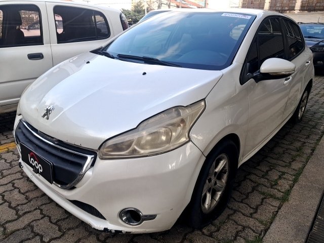 Veículo Peugeot 208 Peugeot 208 Active 2013/2014 2014 em leilão