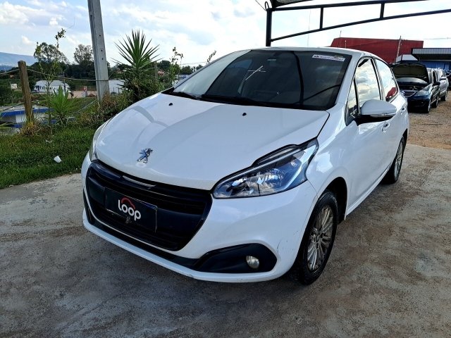 PEUGEOT 208 ACTIVE MT Frente Motorista