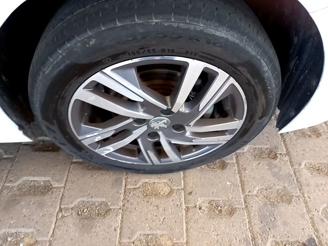 Vehicle_photo_14