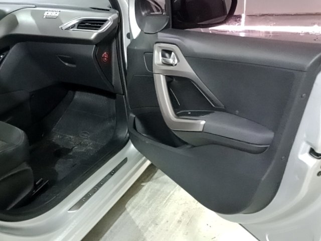 Vehicle_photo_9