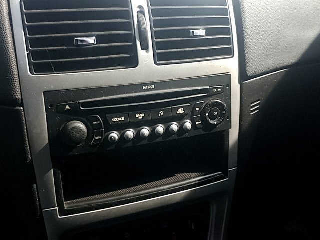 Vehicle_photo_6