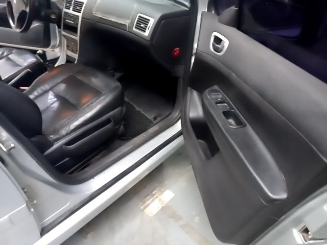 Vehicle_photo_9