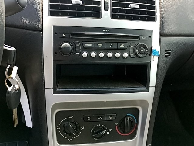 Vehicle_photo_6