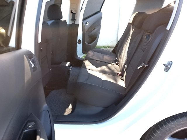 Vehicle_photo_10