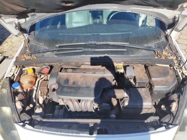 Vehicle_photo_12