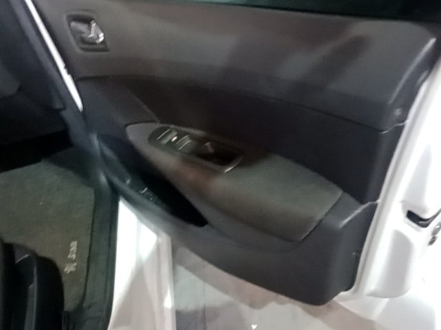 Vehicle_photo_9