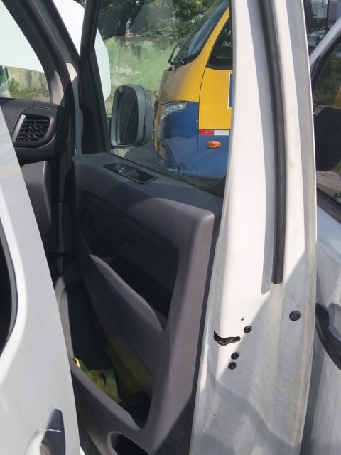 Vehicle_photo_9