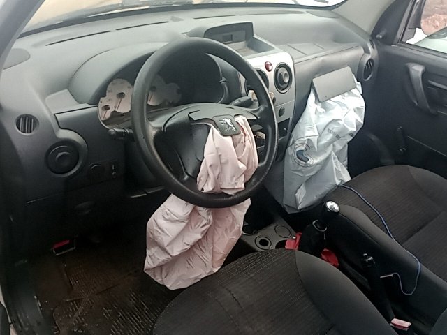 Vehicle_photo_7