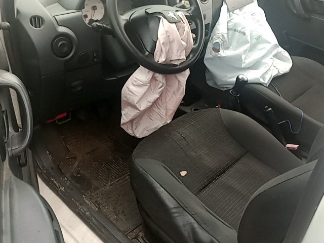 Vehicle_photo_8