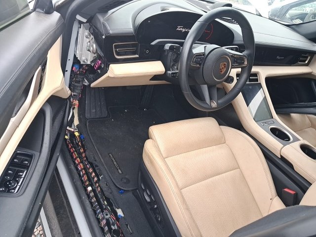 Vehicle_photo_8