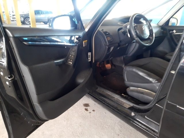 Vehicle_photo_8